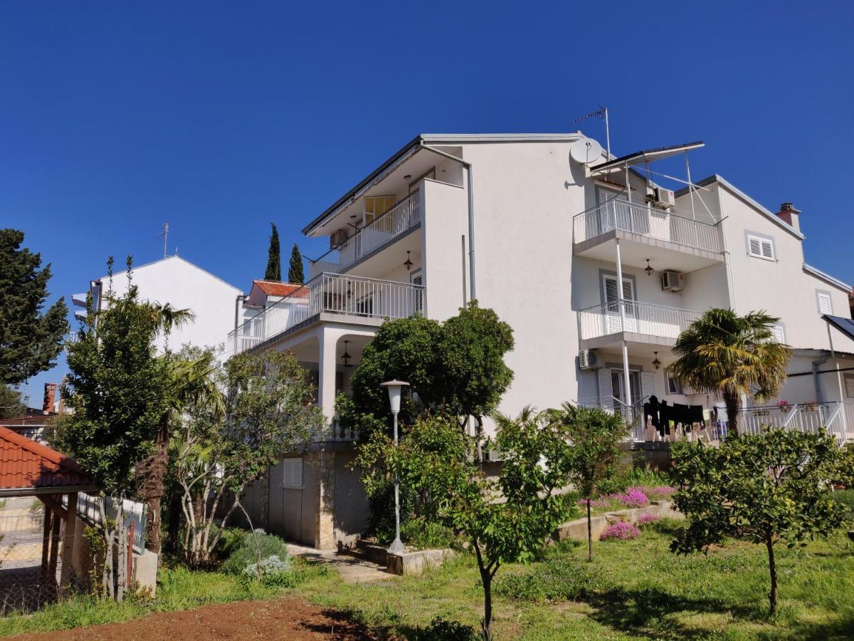 סבטי פיליפ אי ג'קוב Apartments Villa Agatha מראה חיצוני תמונה